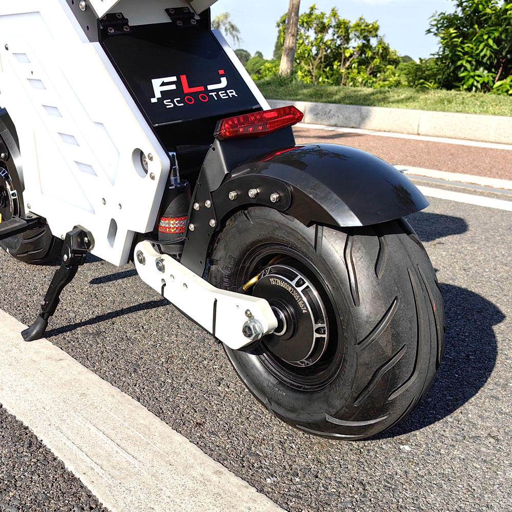 Scooter électrique FLJ F1 | 72V | 12 000W | App & NFC | Jusqu'à 250 km