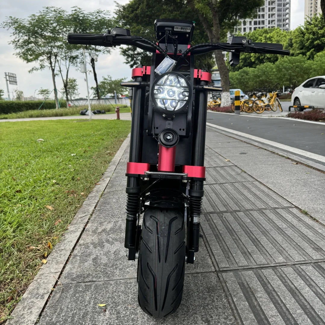 Scooter électrique  GEOFOUGHT Molo 5  | 5000W à 1500W 72V | Jusqu’à 180 km
